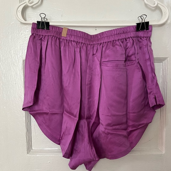 SOLD EBAY NWT Lunya Silk Tee/Shorts Sleep Set in Atmospheric Fucshia sz XS - Picture 4 of 8